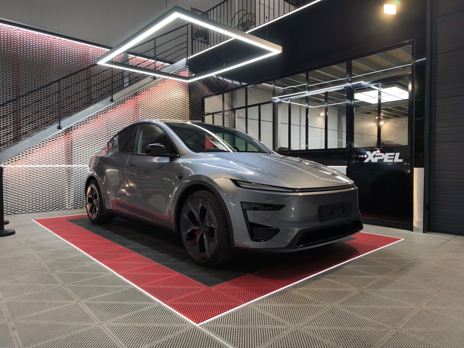 Application et protection PPF XPEL et céramique Gtechniq sur TESLA MODEL Y Performance Juniper à Paris