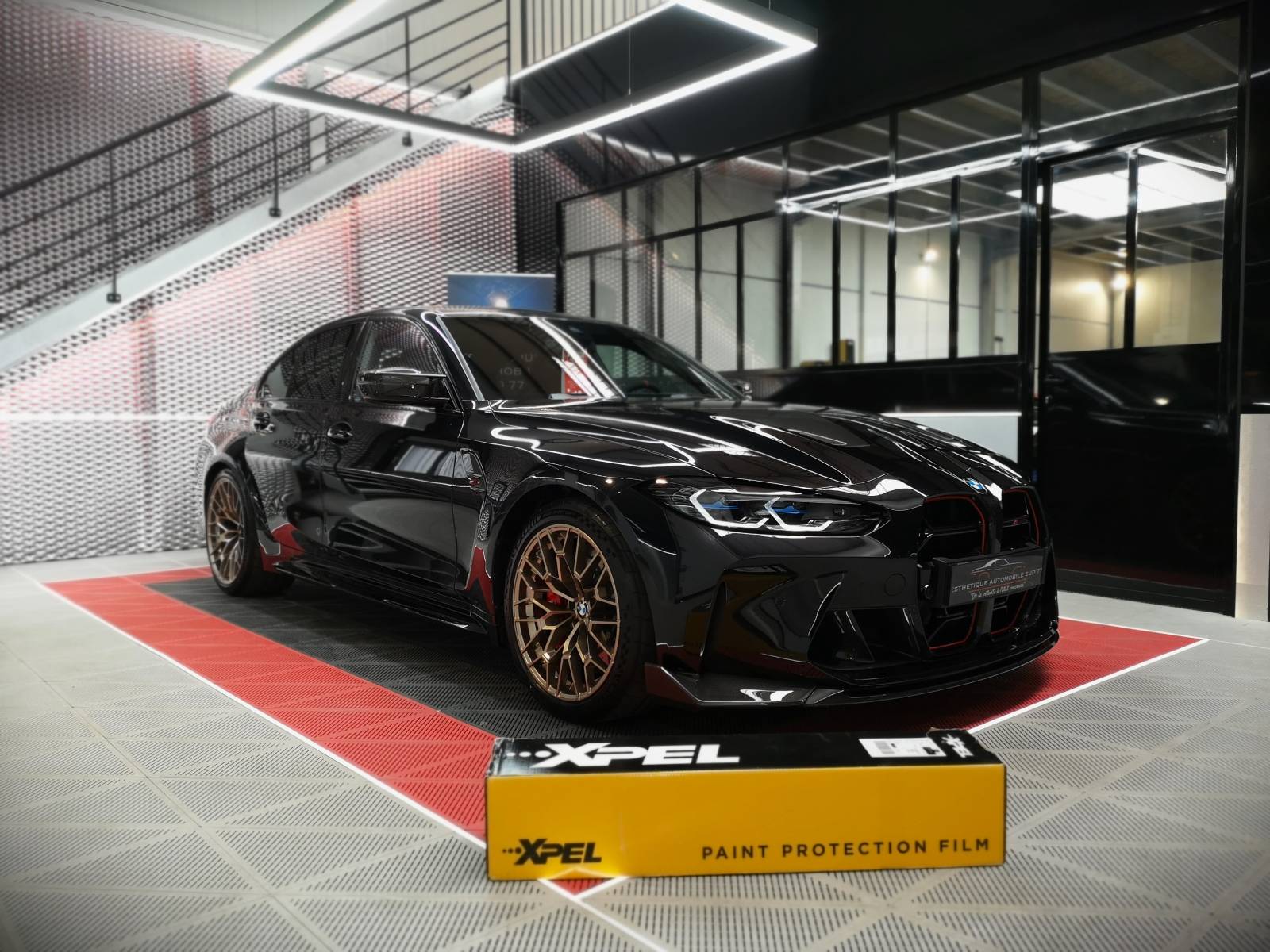 BMW M3 CS Photo HD showroom Esthétique Automobile Sud 77